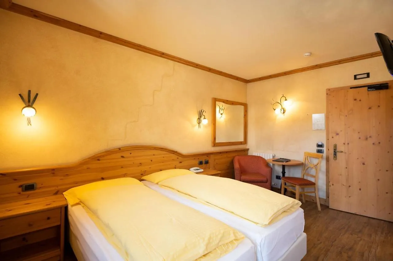 Hotel La Pastorella Λιβίνιο 3*,  Ιταλία
