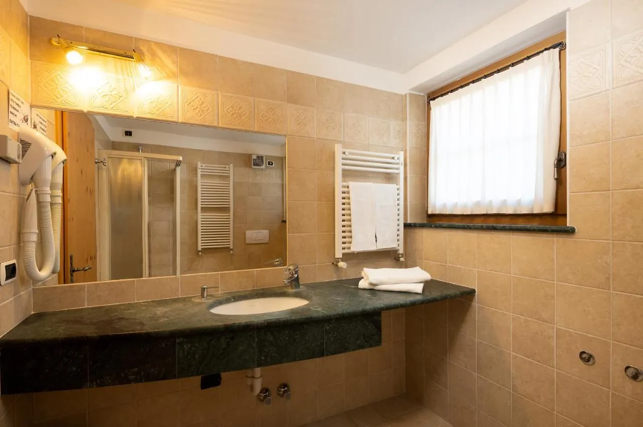 Hotel La Pastorella Λιβίνιο