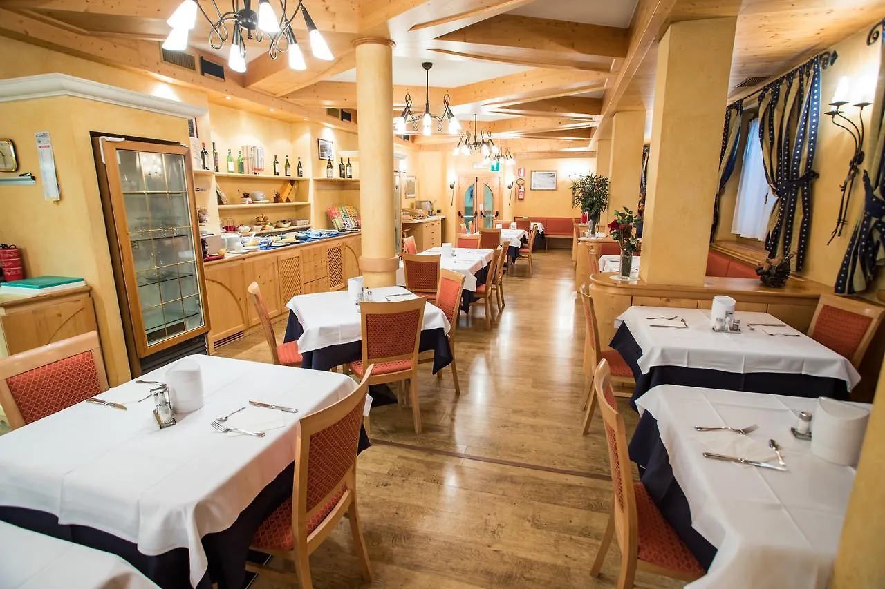 Hotel La Pastorella Λιβίνιο